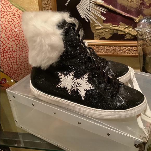 2Star high top sneakers with fur. - Picture 4 of 8